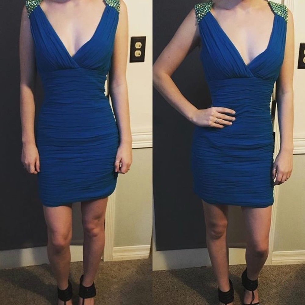 La Femme Homecoming / Cocktail / Prom Dress